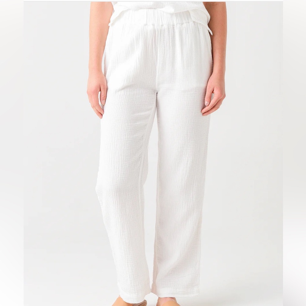 FAHERTY Women's Dream Cotton Gauze Wide
Leg Pant Size Large White NWOT - Picture 2 of 9